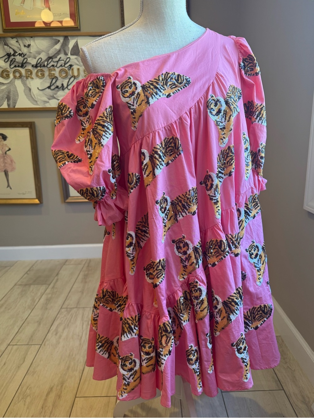 New! QUEEN OF SPARKLES Pink Sequin Tiger Print Asymmetrical Poof Sleeve Dress - Picture 3 of 12